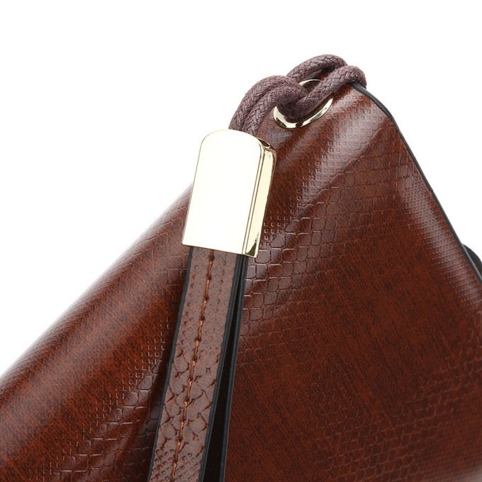 Clutch da bò 1 ngăn khóa sang trọng- Nâu - VOC19