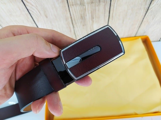 Dây lưng nam da bò mặt viền kim loại VOX14