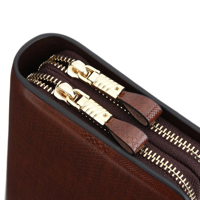 Clutch cầm tay 2 ngăn khóa màu nâu VOC18