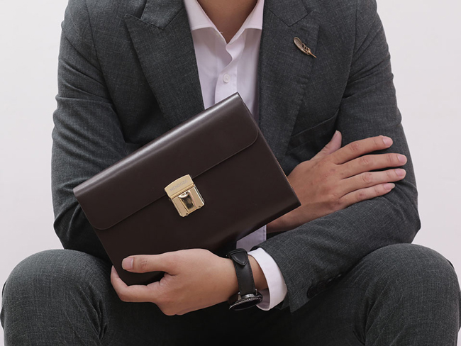 Clutch hình chữ nhật