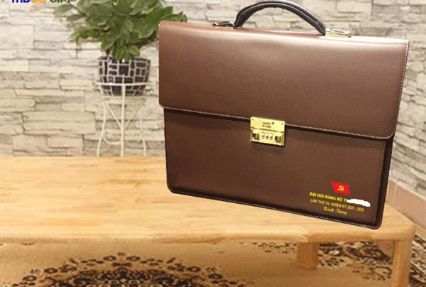 Báo giá cặp da hội nghị, quà tặng đại hội đảng 5 cặp da đại hội đảng
